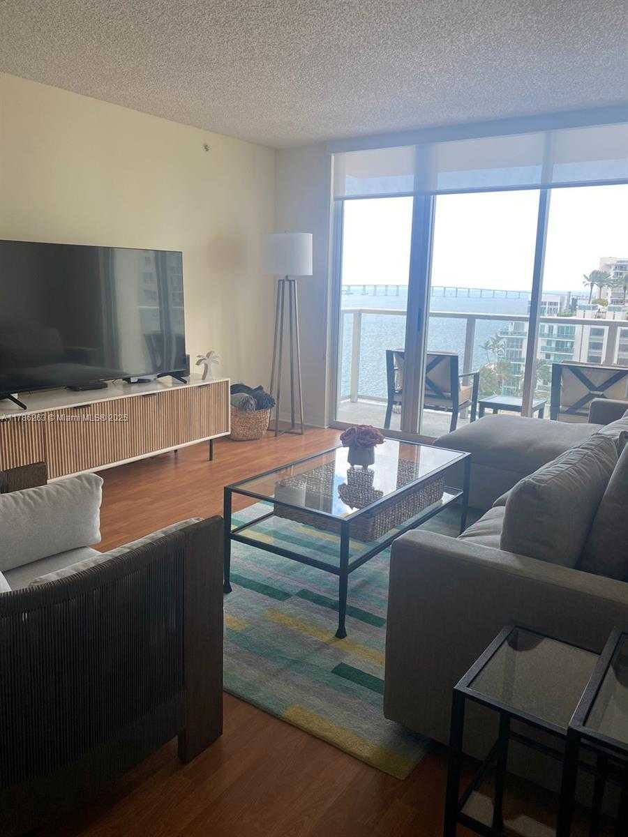 Small Image of 1155 #909, Miami Number 9