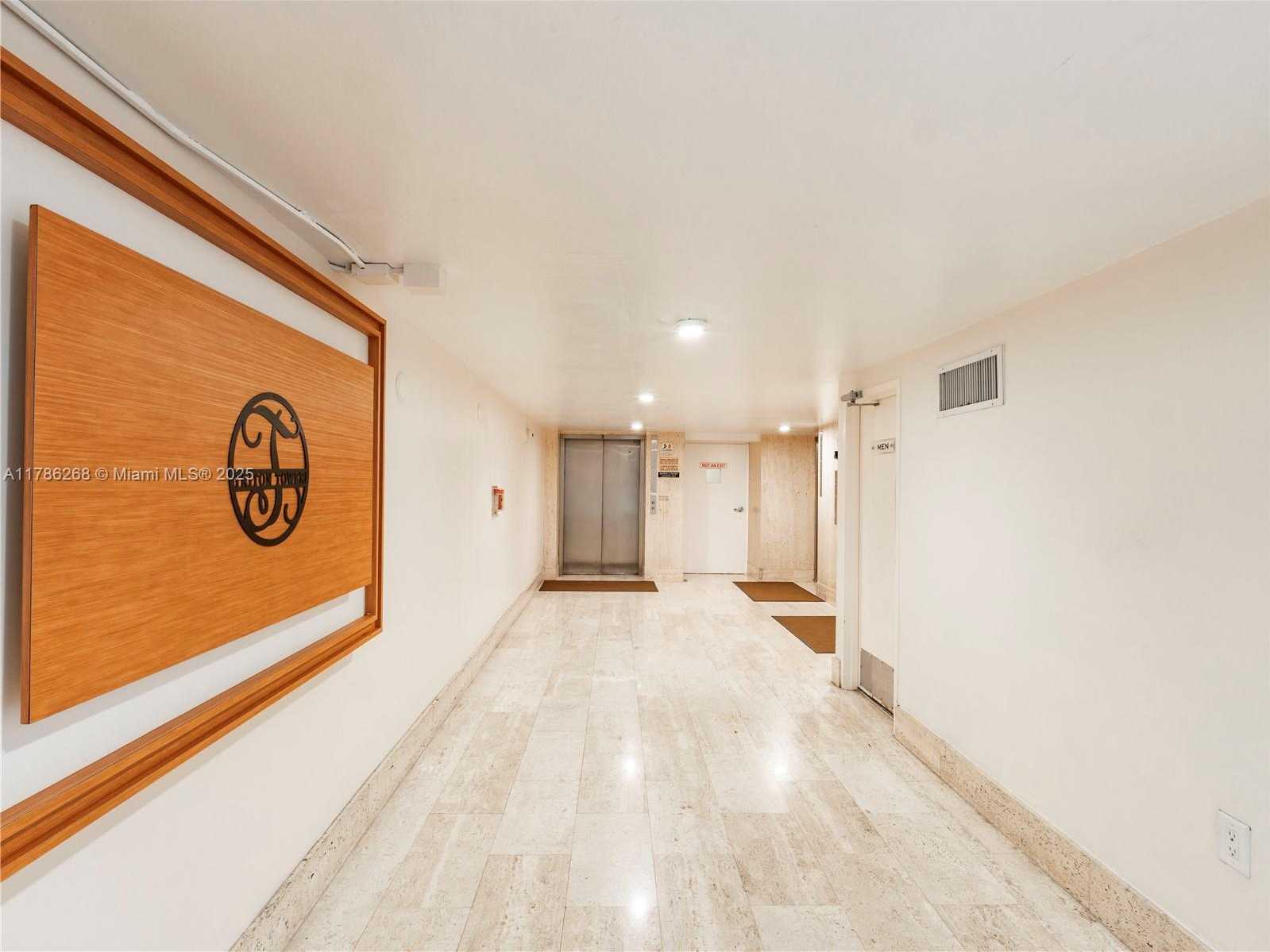 Small Image of 2899 COLLINS AVE #742, Miami Beach Number 21