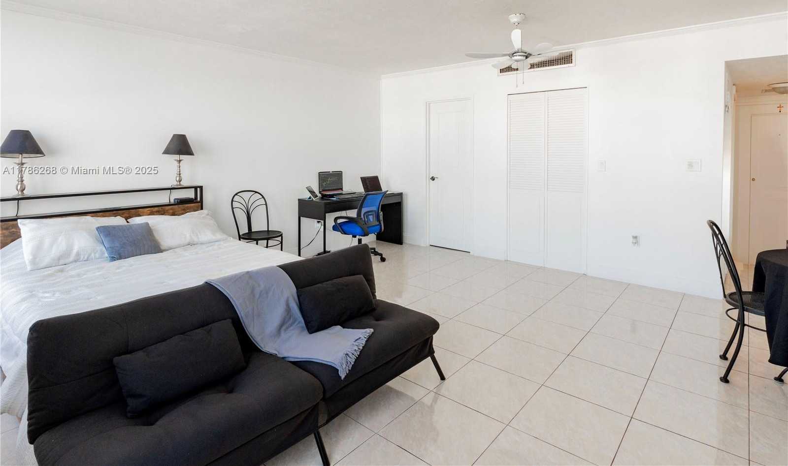 Small Image of 2899 COLLINS AVE #742, Miami Beach Number 8