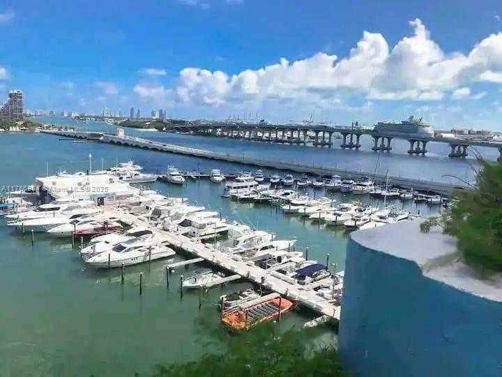 Small Image of 1717 NORTH BAYSHORE DR #A-2741, Miami Number 20