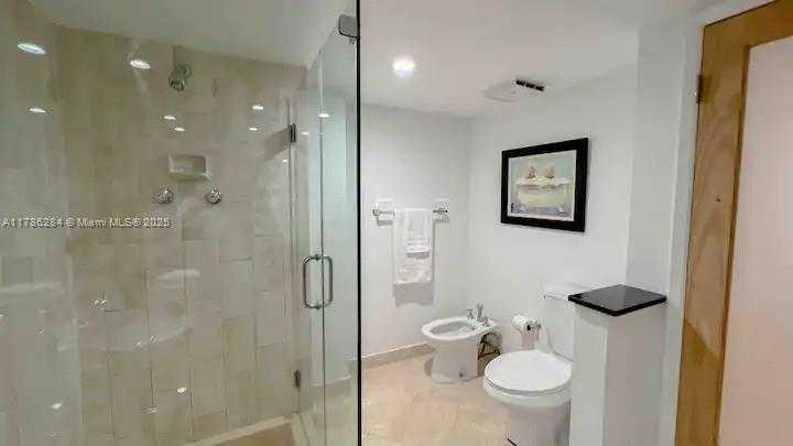 Small Image of 1717 NORTH BAYSHORE DR #A-2741, Miami Number 7