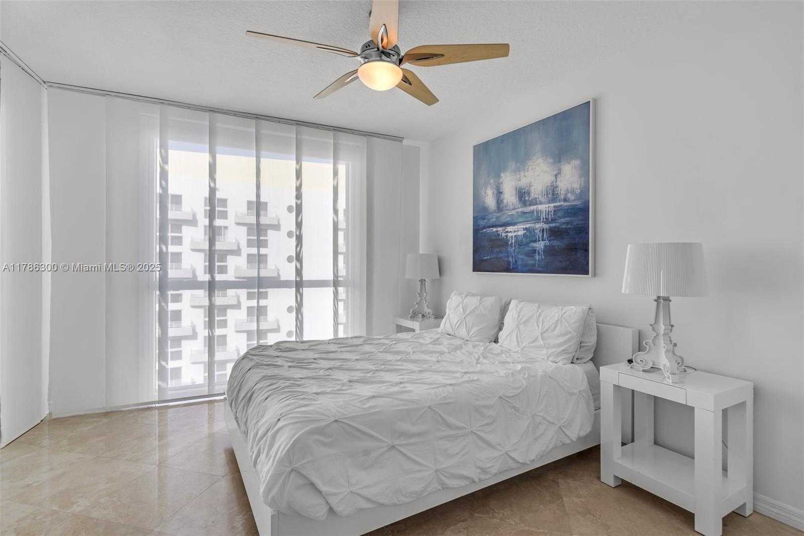 Small Image of 1500 OCEAN DR #PH-05, Miami Beach Number 17