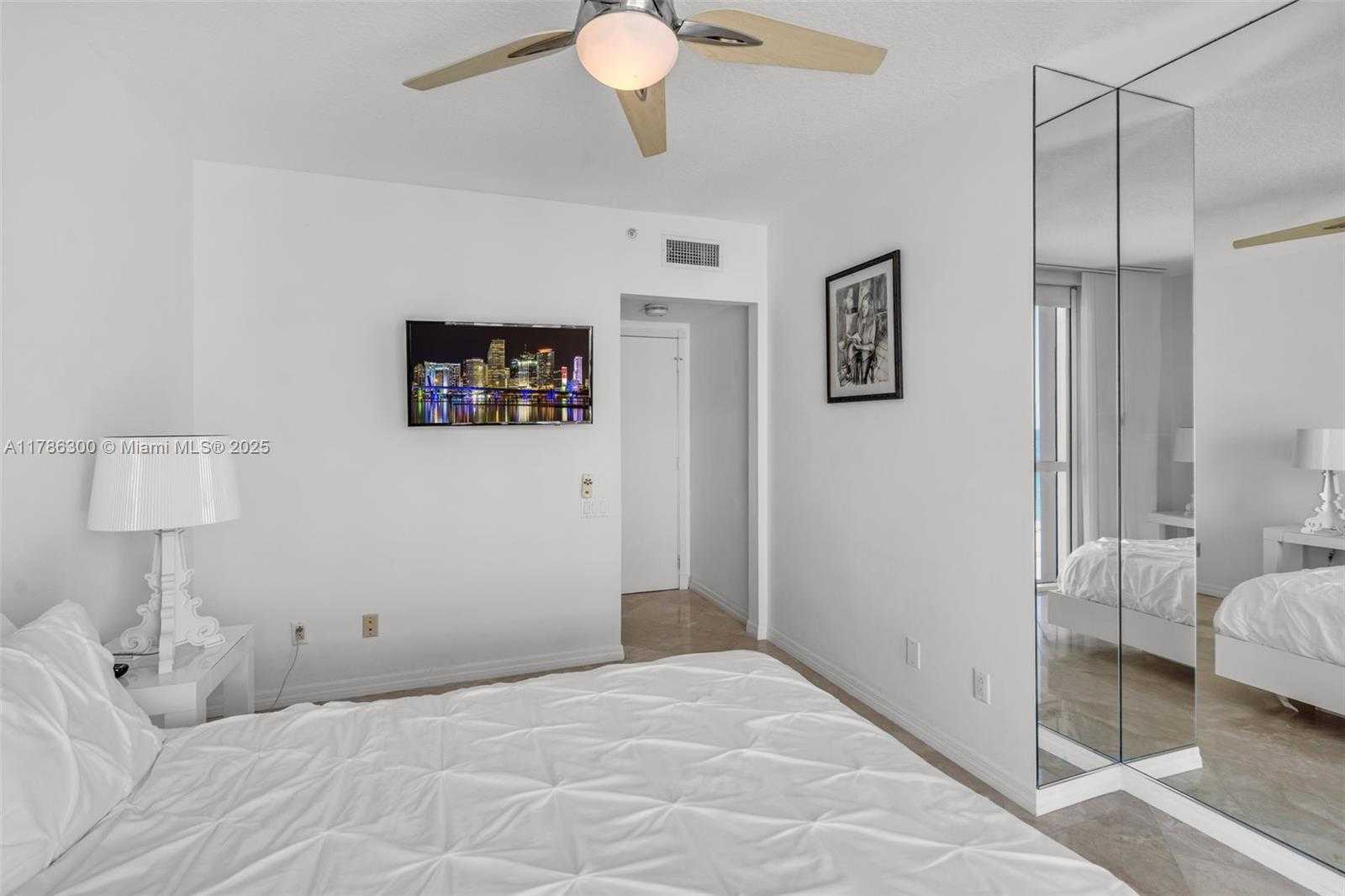 Small Image of 1500 OCEAN DR #PH-05, Miami Beach Number 19