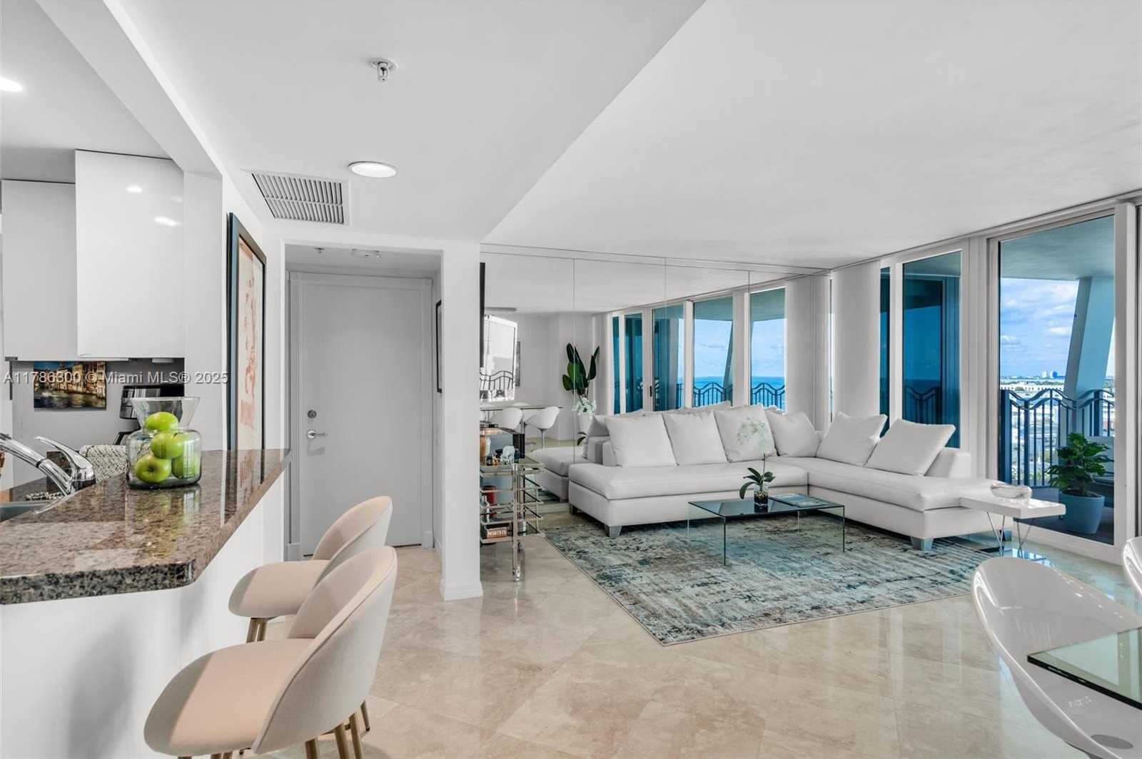 Small Image of 1500 OCEAN DR #PH-05, Miami Beach Number 2