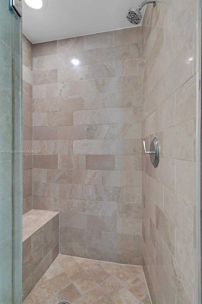 Small Image of 1500 OCEAN DR #PH-05, Miami Beach Number 22