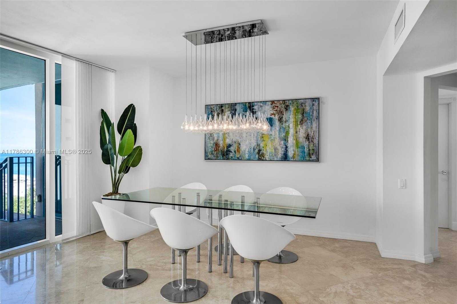 Small Image of 1500 OCEAN DR #PH-05, Miami Beach Number 5