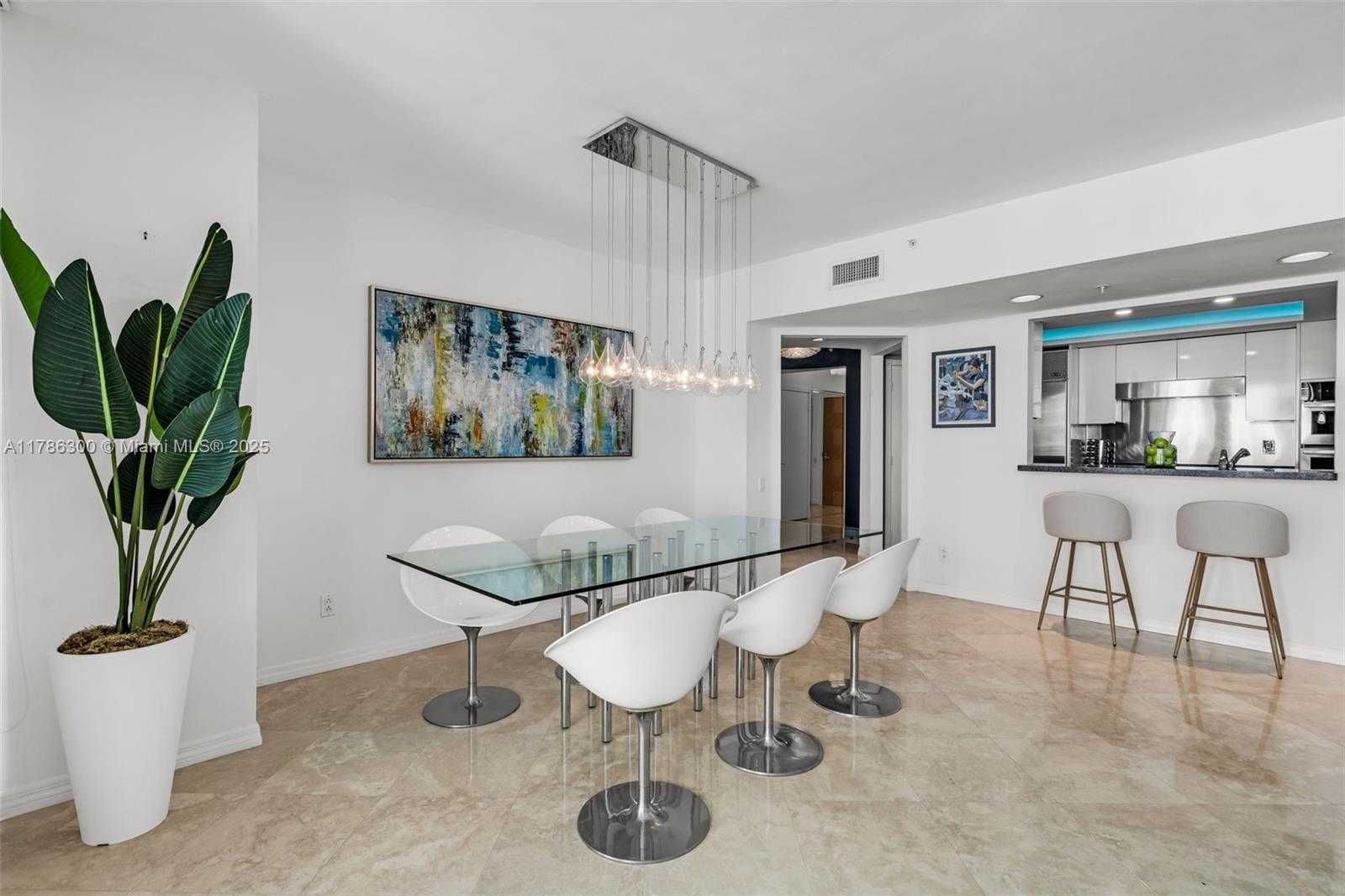 Small Image of 1500 OCEAN DR #PH-05, Miami Beach Number 8