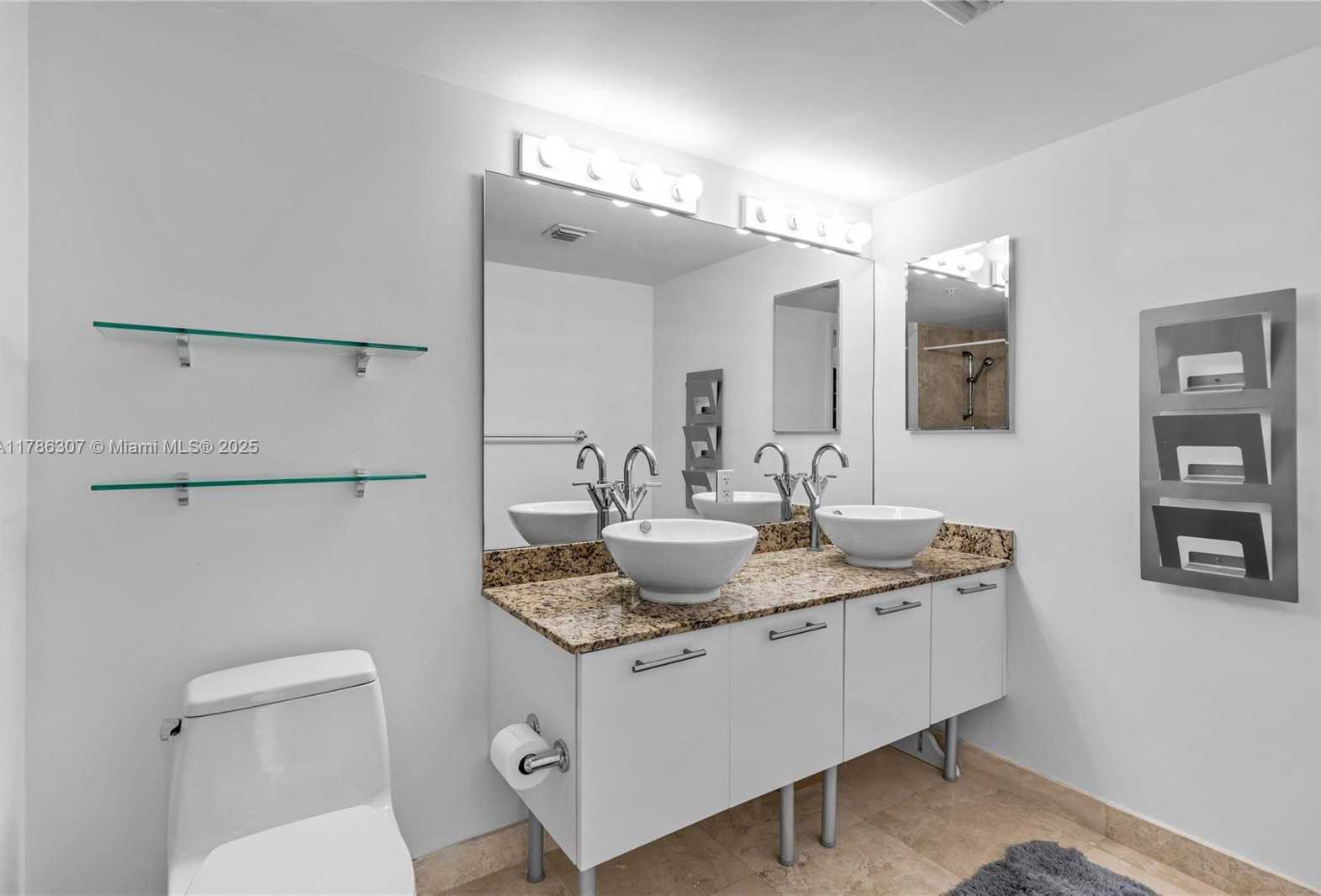 Small Image of 41 SOUTH EAST 5TH ST #1214, Miami Number 13