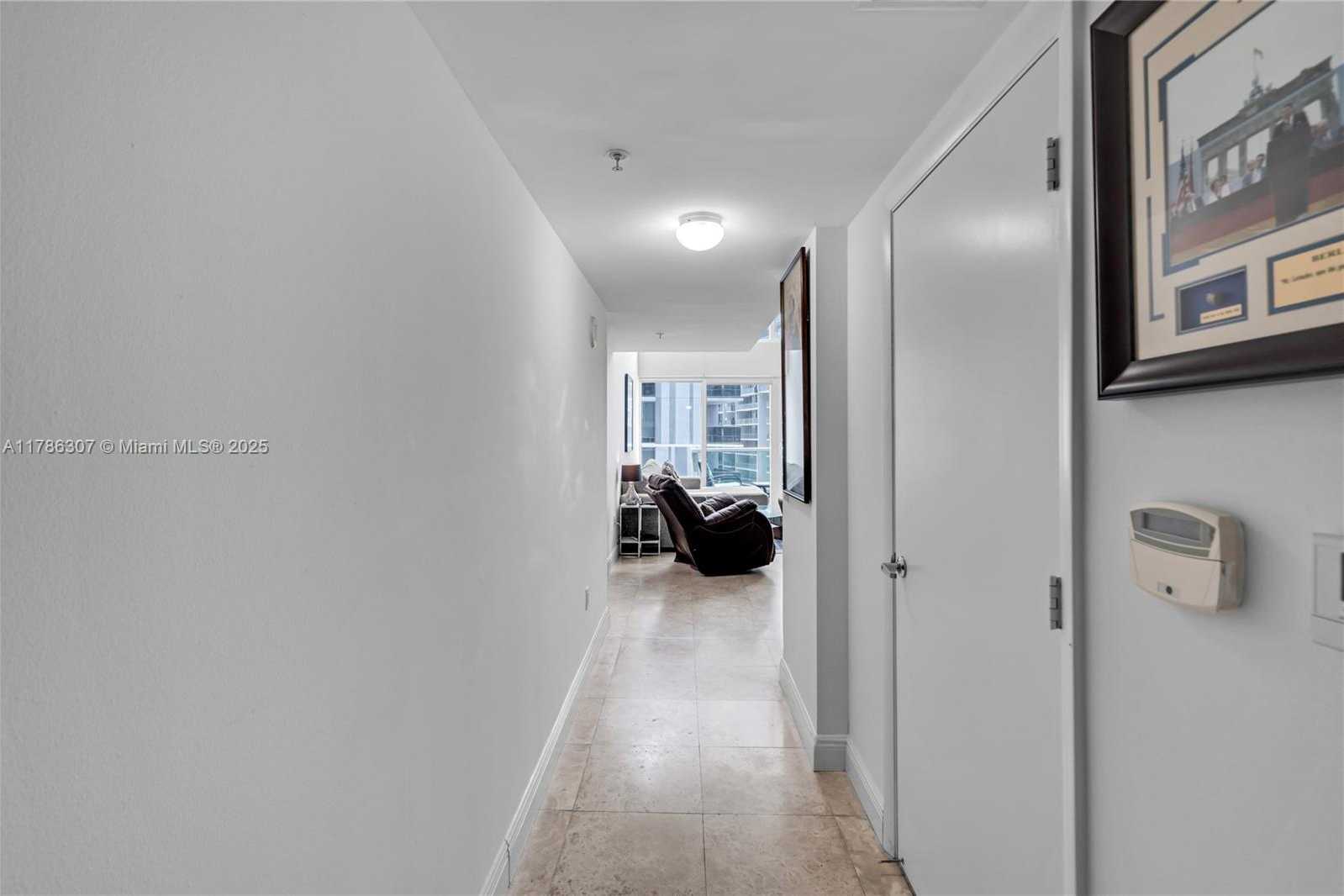 Small Image of 41 SOUTH EAST 5TH ST #1214, Miami Number 16