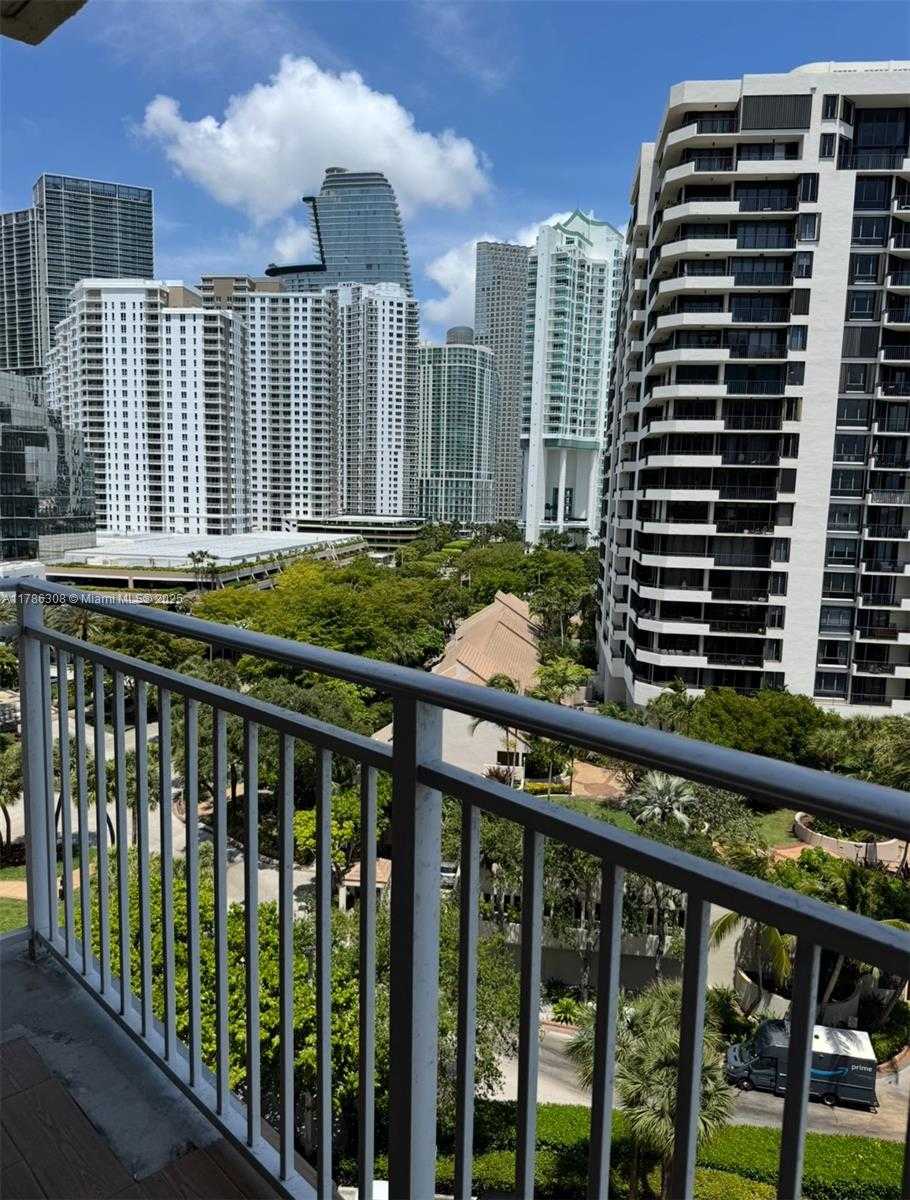 Small Image of 770 NORTH EAST CLAUGHTON ISLAND DR #1103, Miami Number 20