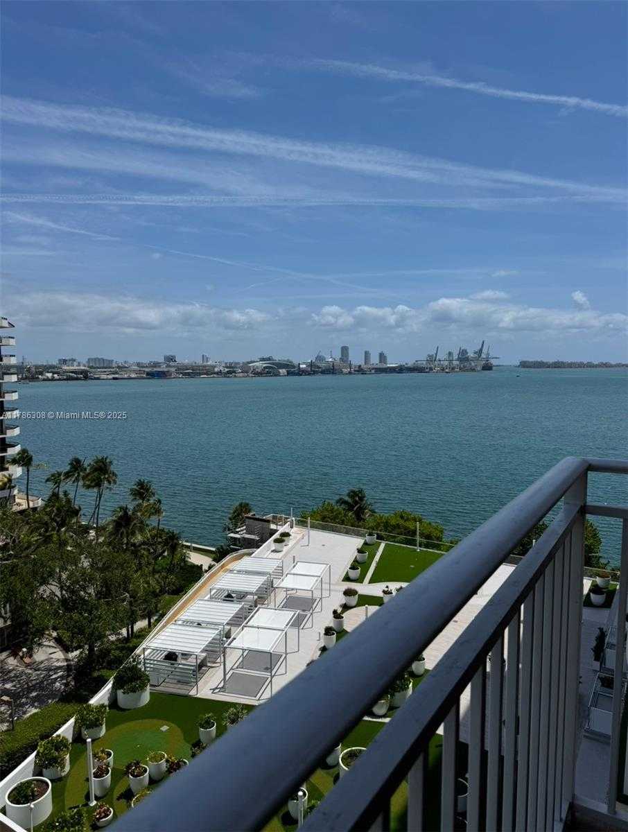 Small Image of 770 NORTH EAST CLAUGHTON ISLAND DR #1103, Miami Number 22