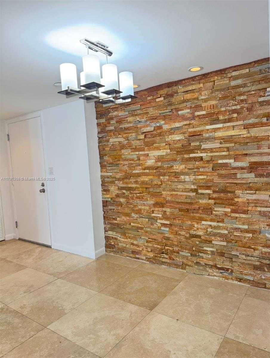 Small Image of 770 NORTH EAST CLAUGHTON ISLAND DR #1103, Miami Number 4