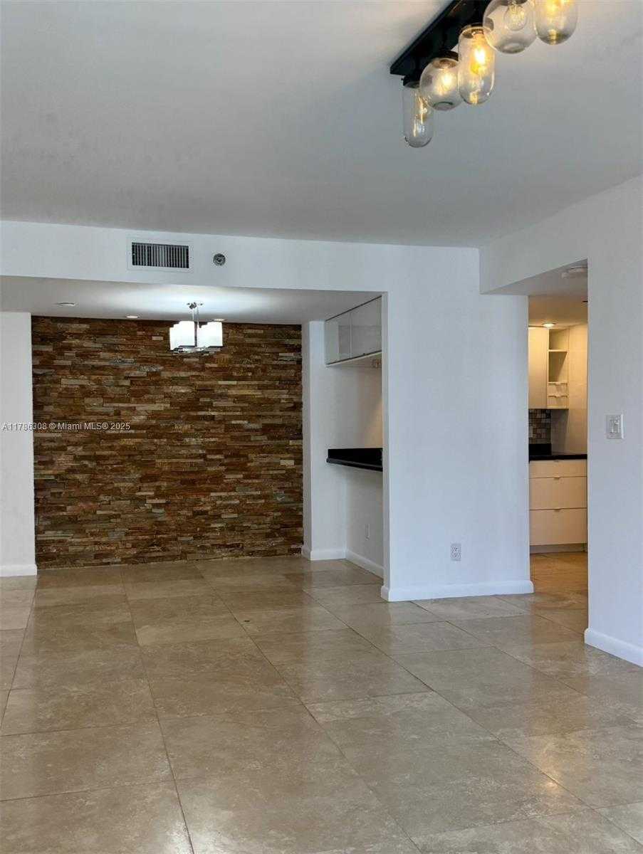 Small Image of 770 NORTH EAST CLAUGHTON ISLAND DR #1103, Miami Number 7