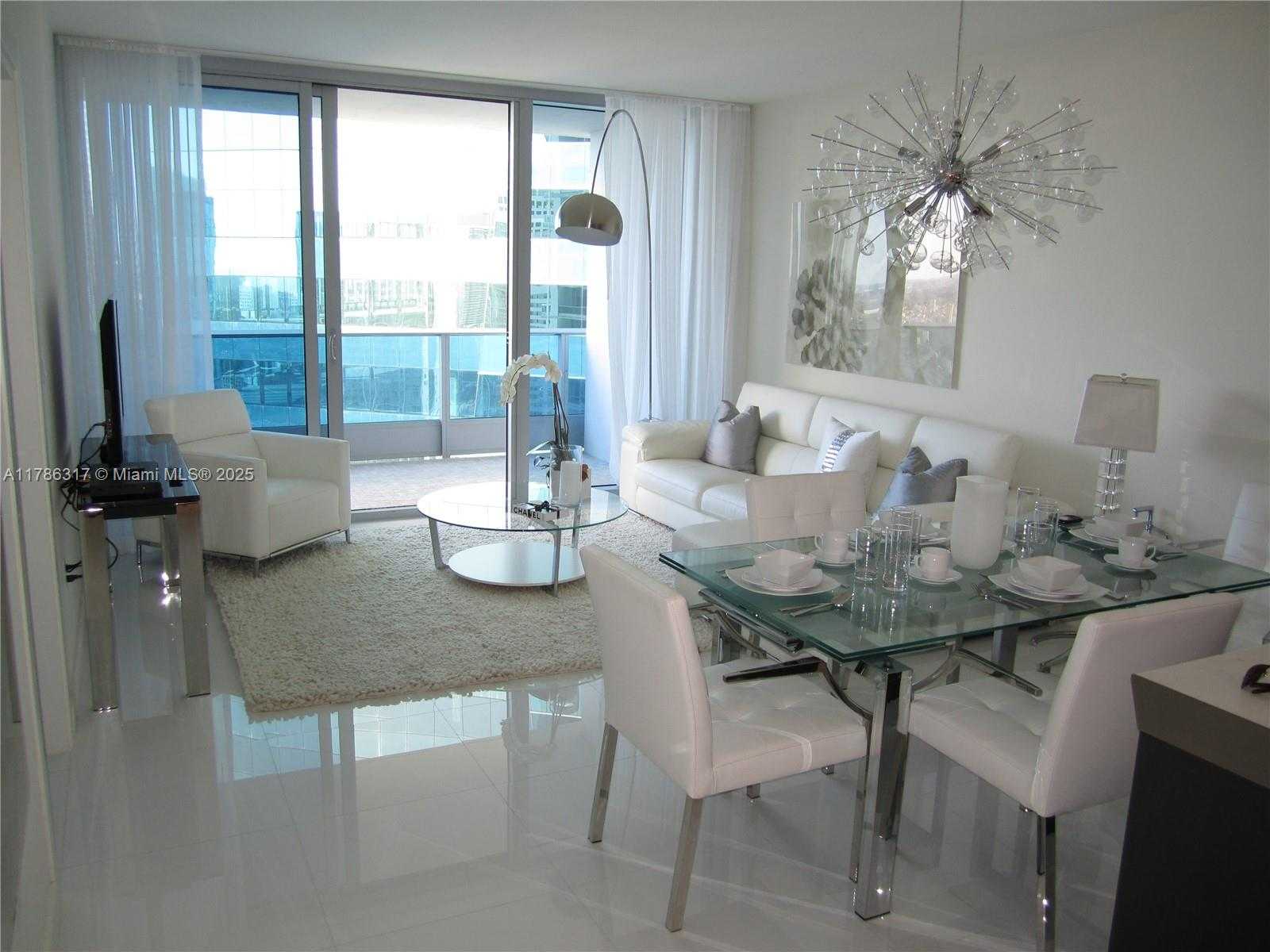 Small Image of 200 BISCAYNE BOULEVARD WAY #3809, Miami Number 3