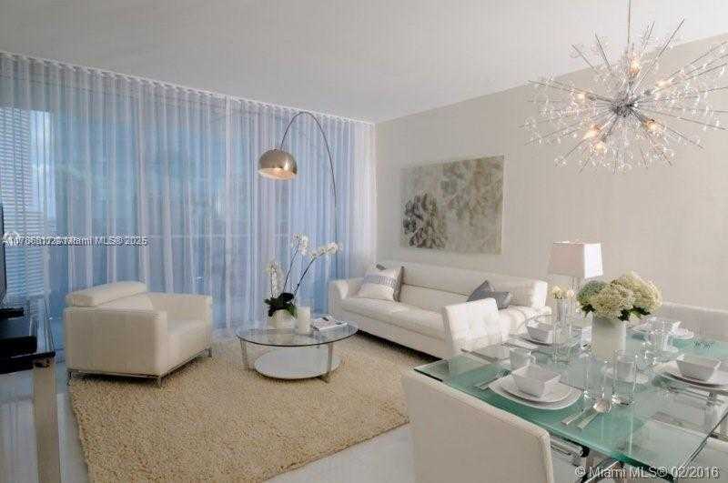 Small Image of 200 BISCAYNE BOULEVARD WAY #3809, Miami Number 4