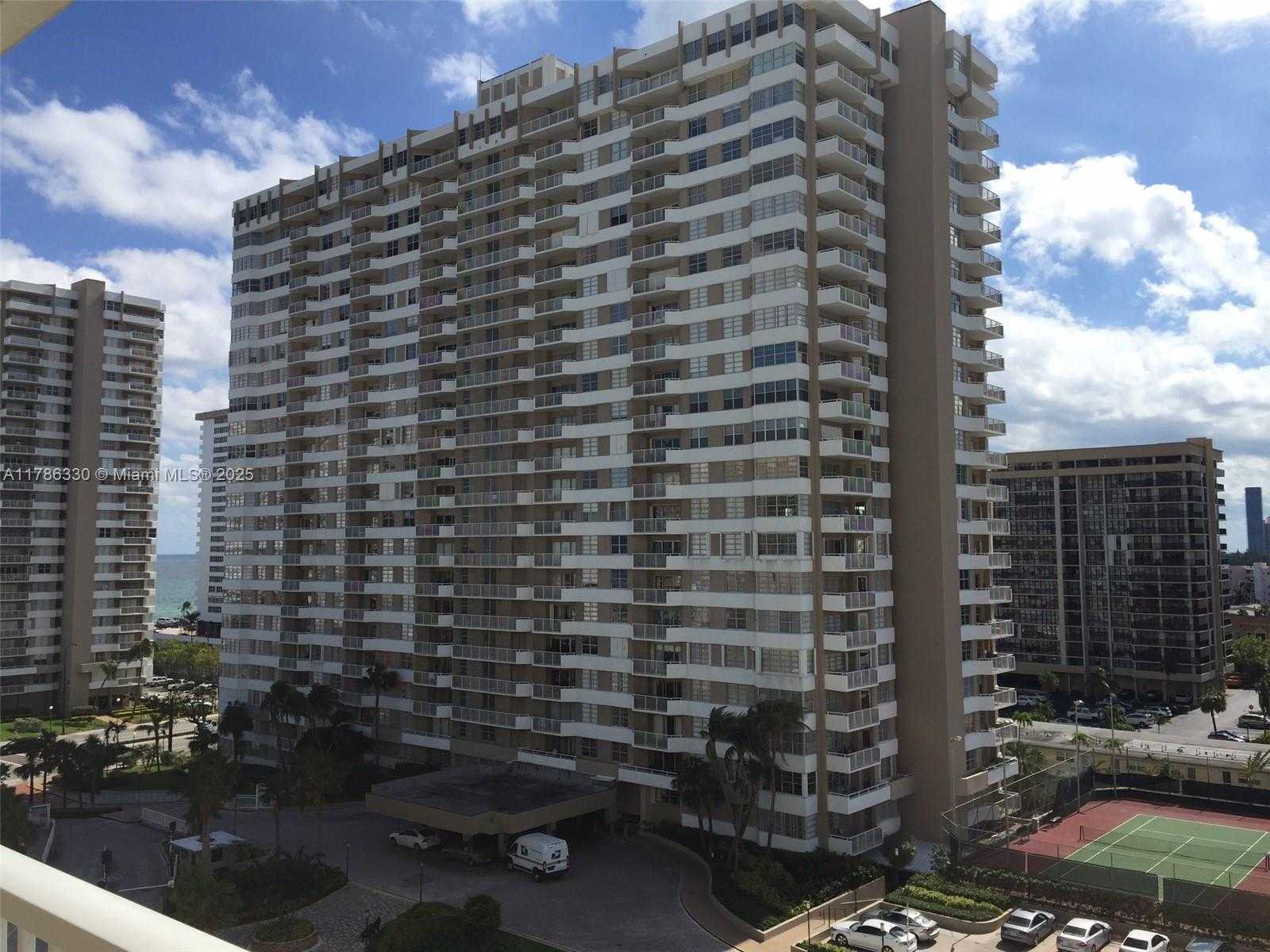 Small Image of 1985 SOUTH OCEAN DR #MZM, Hallandale Beach Number 18