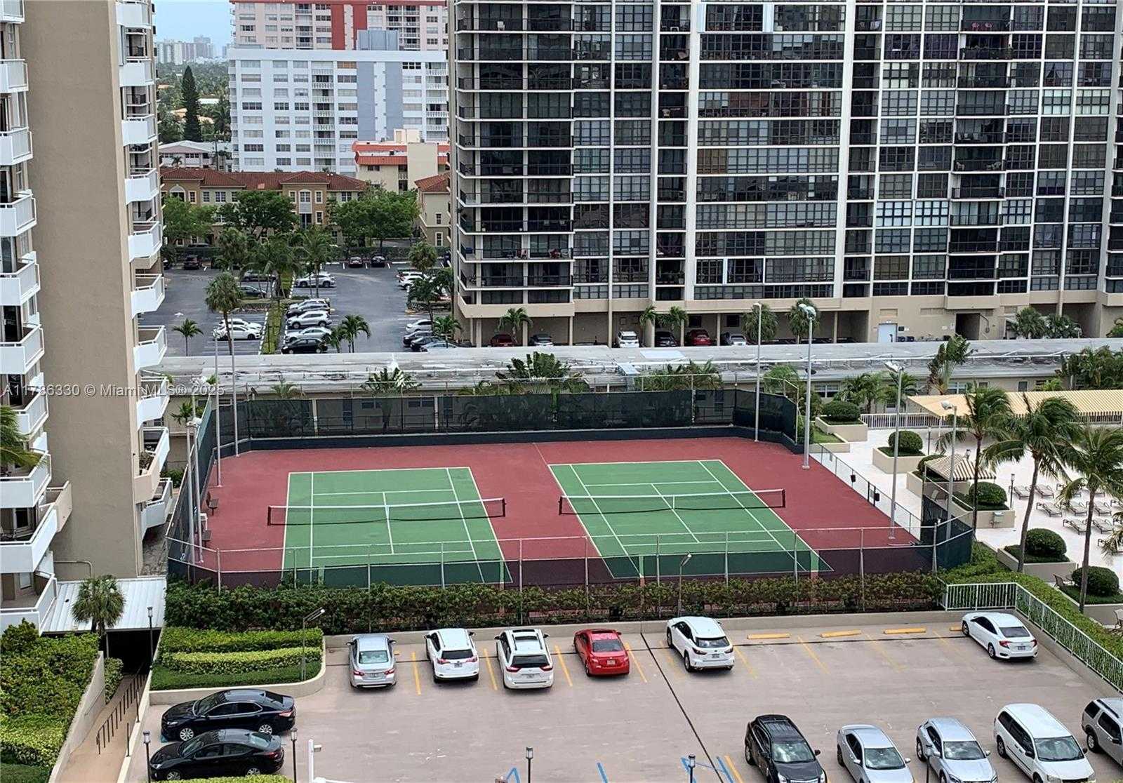 Small Image of 1985 SOUTH OCEAN DR #MZM, Hallandale Beach Number 21