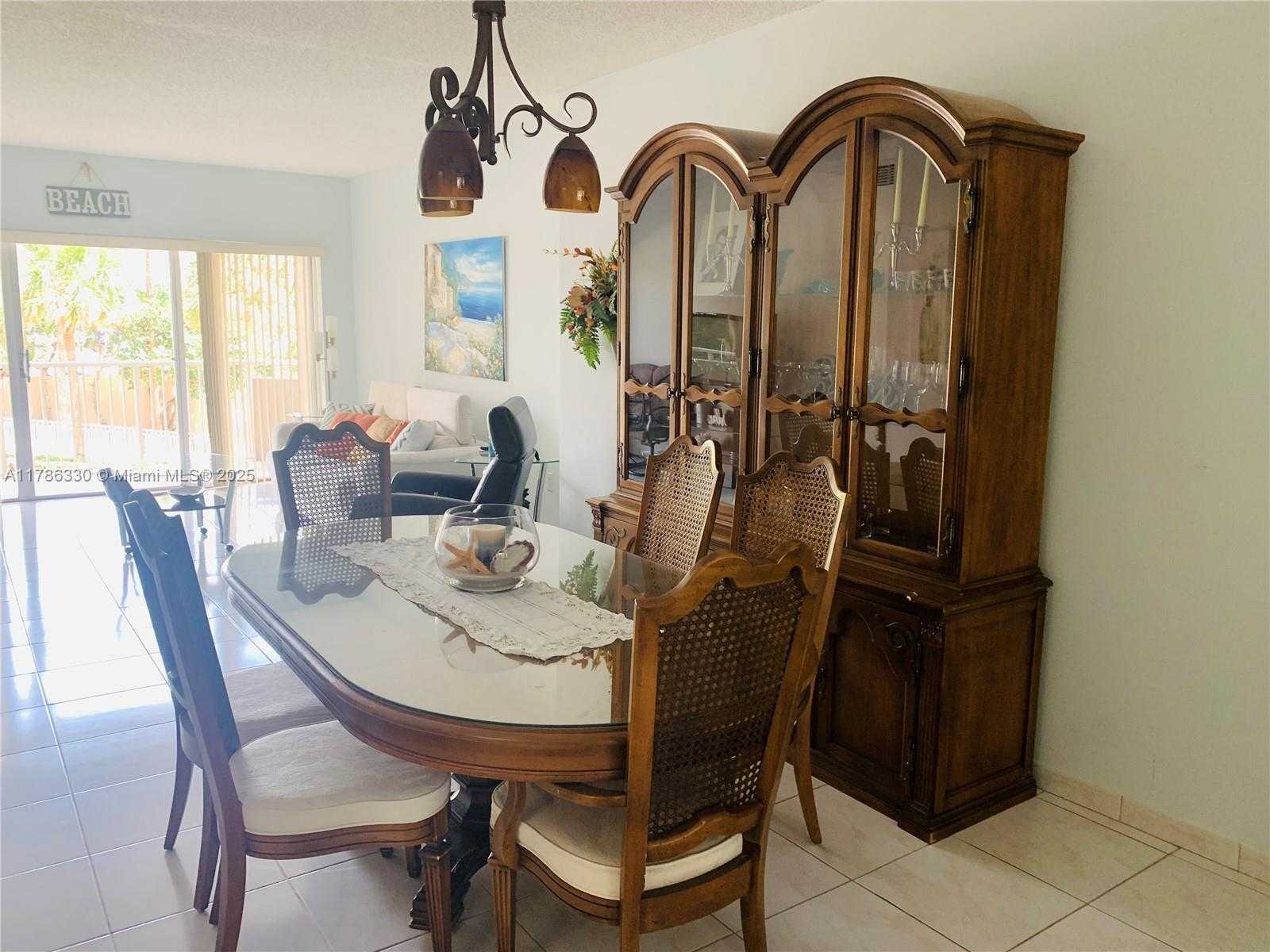 Small Image of 1985 SOUTH OCEAN DR #MZM, Hallandale Beach Number 5