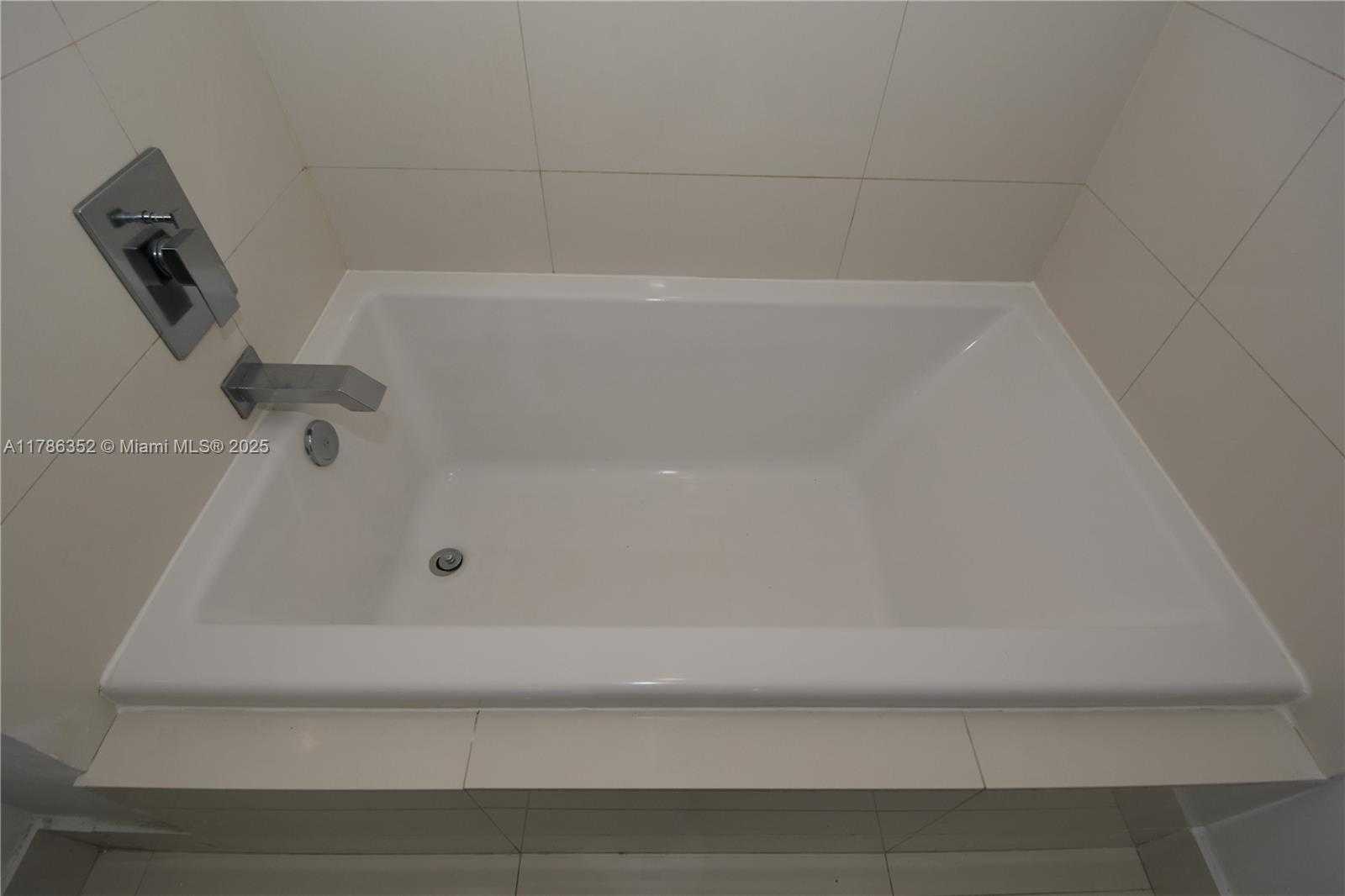Small Image of 1100 SOUTH MIAMI AVE #2207, Miami Number 10