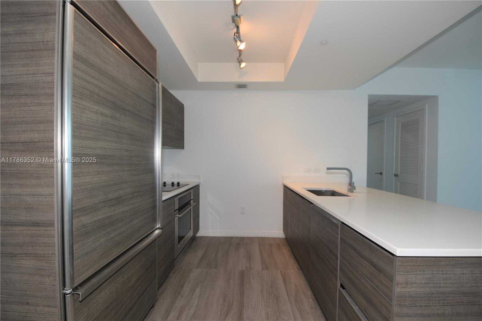 Small Image of 1100 SOUTH MIAMI AVE #2207, Miami Number 30