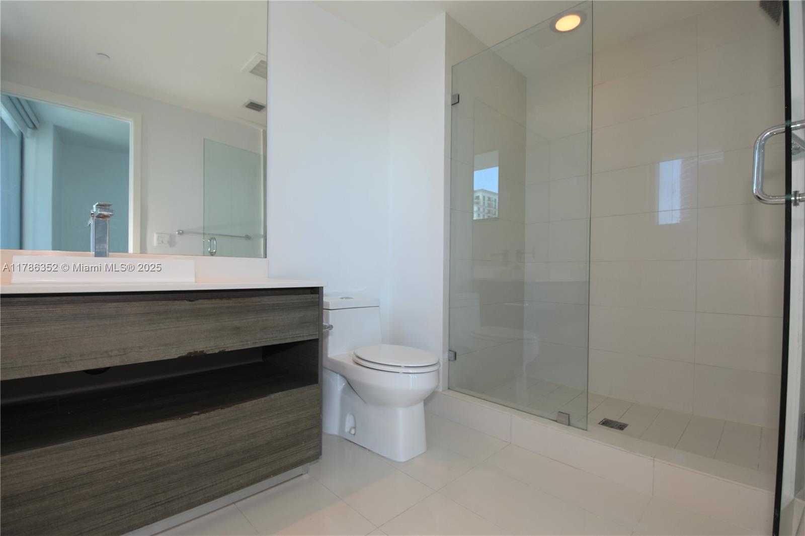 Small Image of 1100 SOUTH MIAMI AVE #2207, Miami Number 38