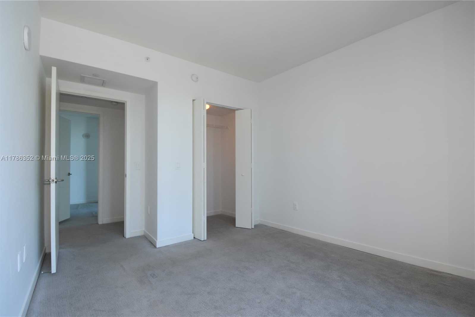 Small Image of 1100 SOUTH MIAMI AVE #2207, Miami Number 43