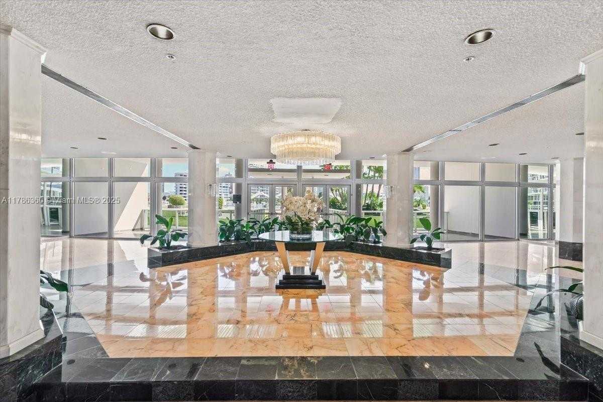 Small Image of 900 BAY DR #222, Miami Beach Number 2