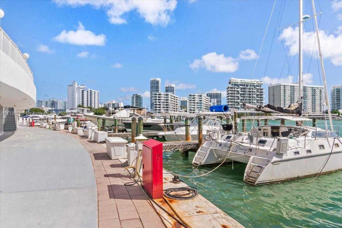 Small Image of 900 BAY DR #222, Miami Beach Number 39