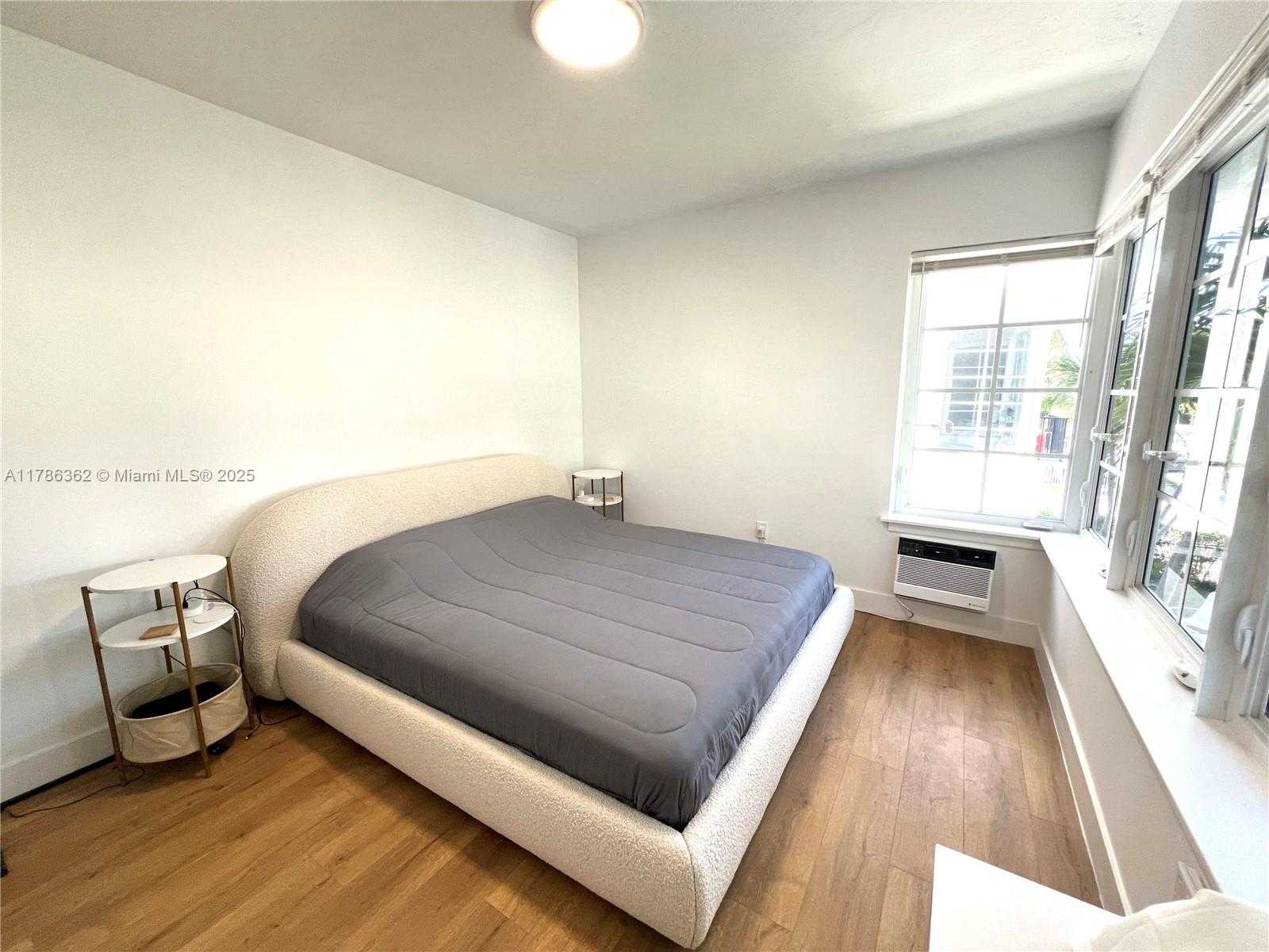 Small Image of 1136 PENNSYLVANIA AVE #12, Miami Beach Number 14