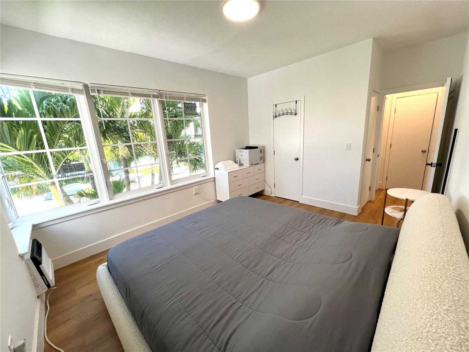 Small Image of 1136 PENNSYLVANIA AVE #12, Miami Beach Number 16