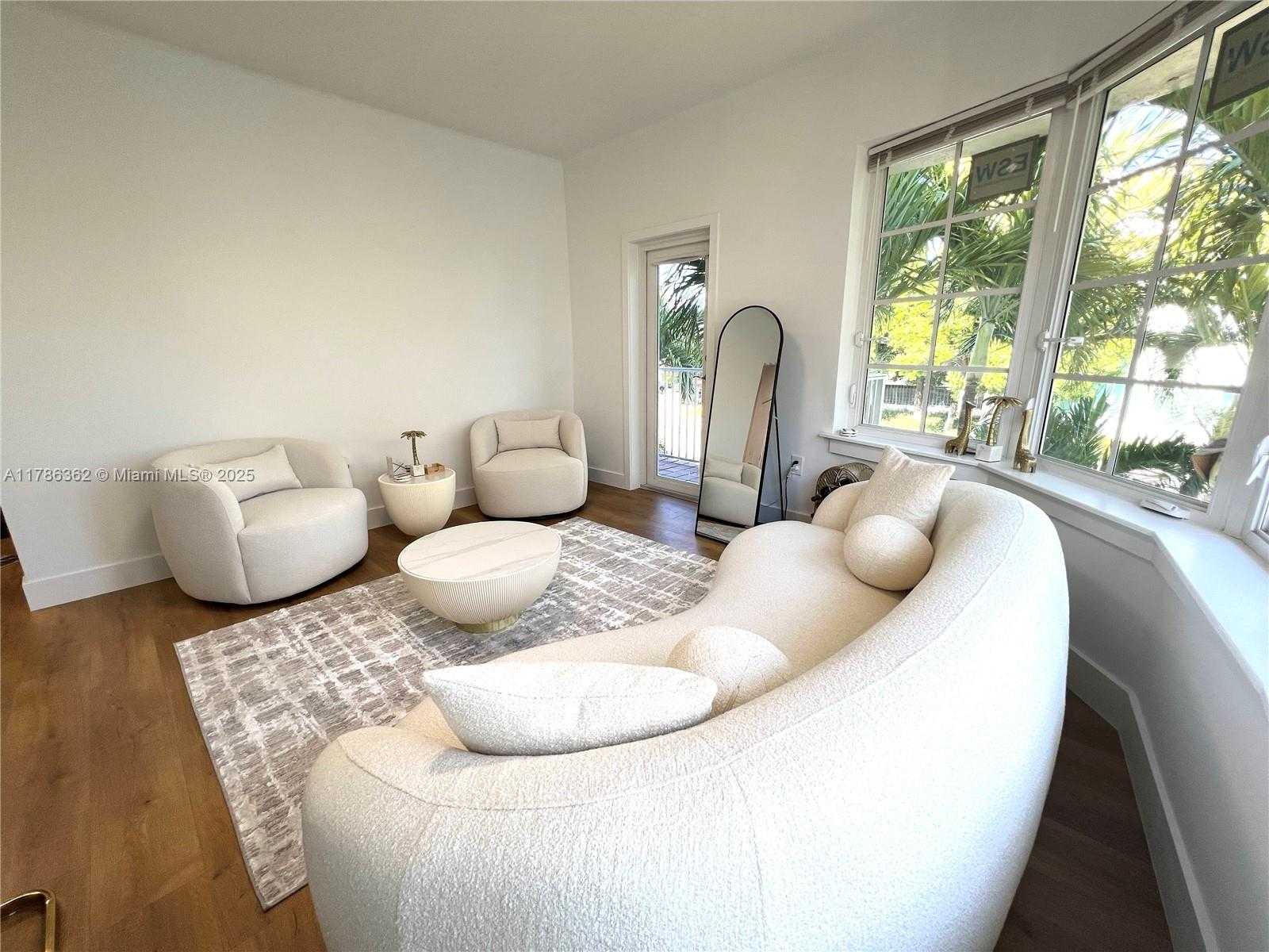 Small Image of 1136 PENNSYLVANIA AVE #12, Miami Beach Number 5