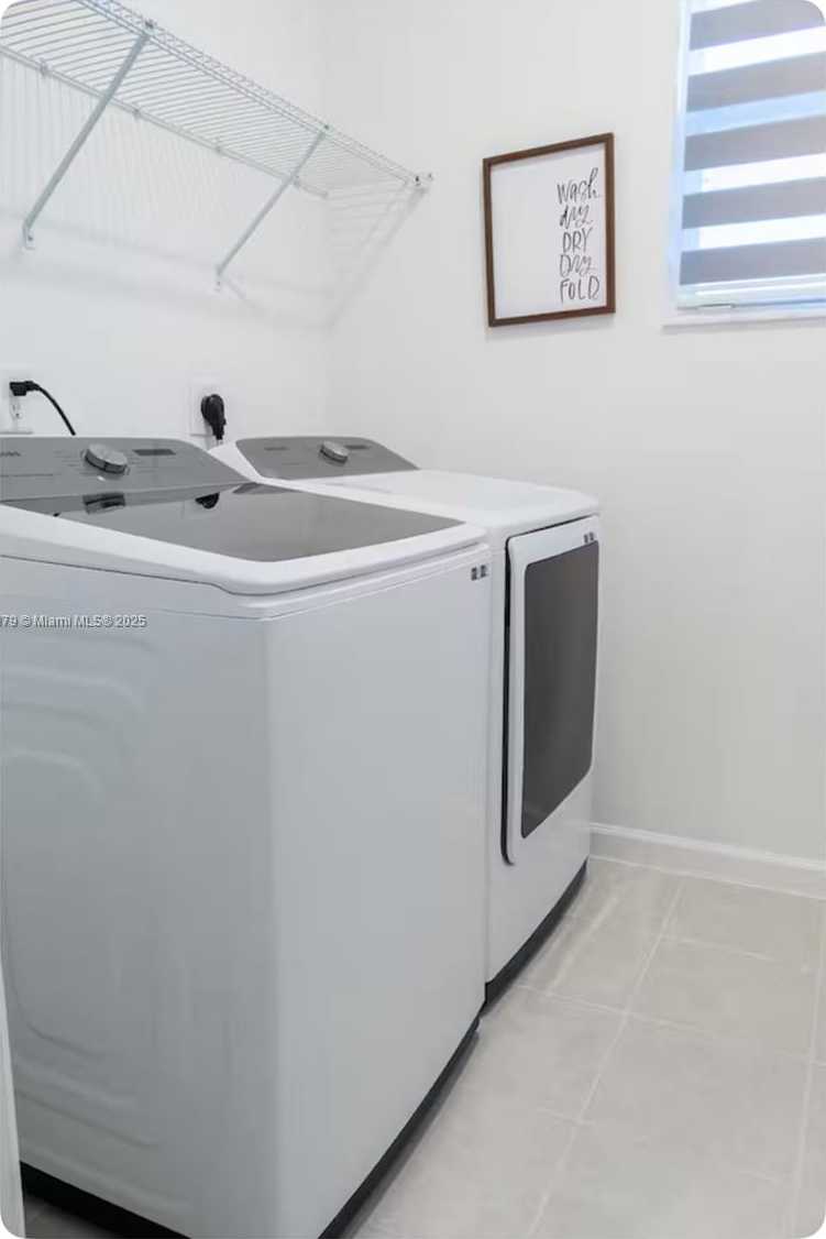 Small Image of 13623 SOUTH WEST 184TH TER, Miami Number 11