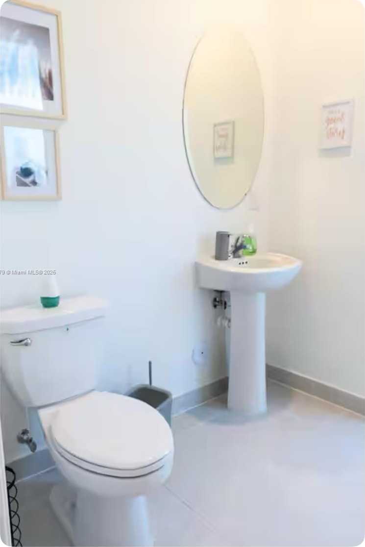 Small Image of 13623 SOUTH WEST 184TH TER, Miami Number 12