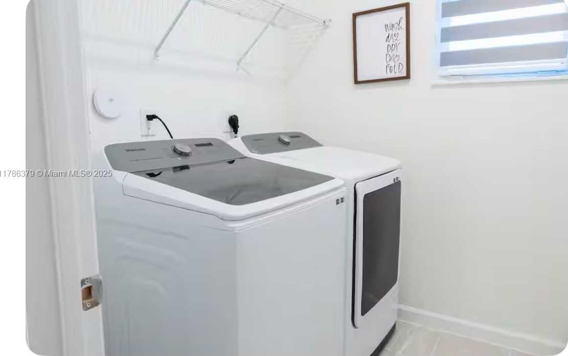 Small Image of 13623 SOUTH WEST 184TH TER, Miami Number 14