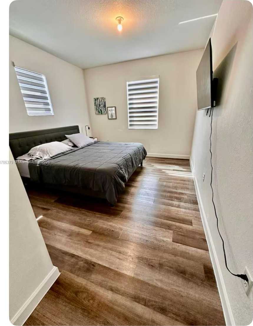 Small Image of 13623 SOUTH WEST 184TH TER, Miami Number 23