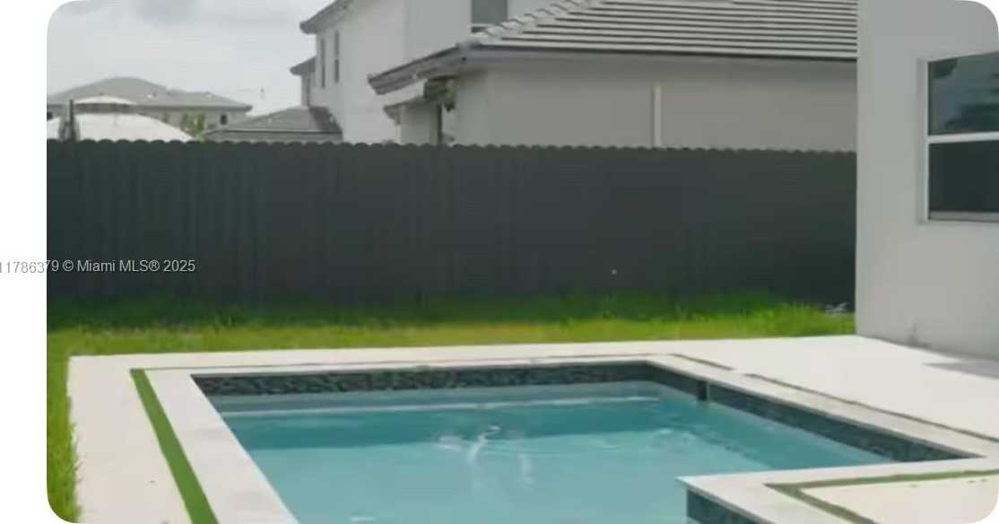 Small Image of 13623 SOUTH WEST 184TH TER, Miami Number 3