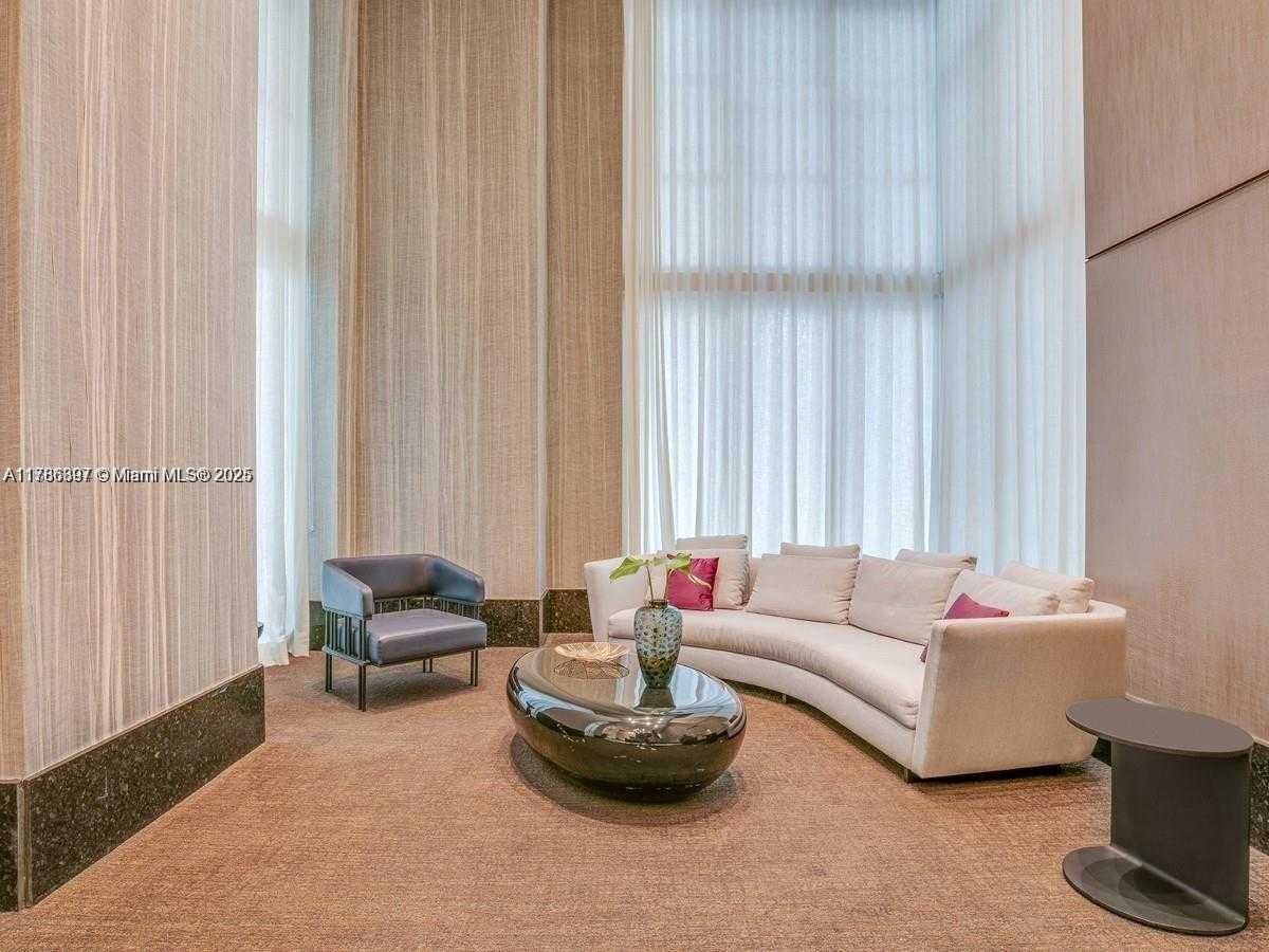Small Image of 950 BRICKELL BAY #703, Miami Number 17
