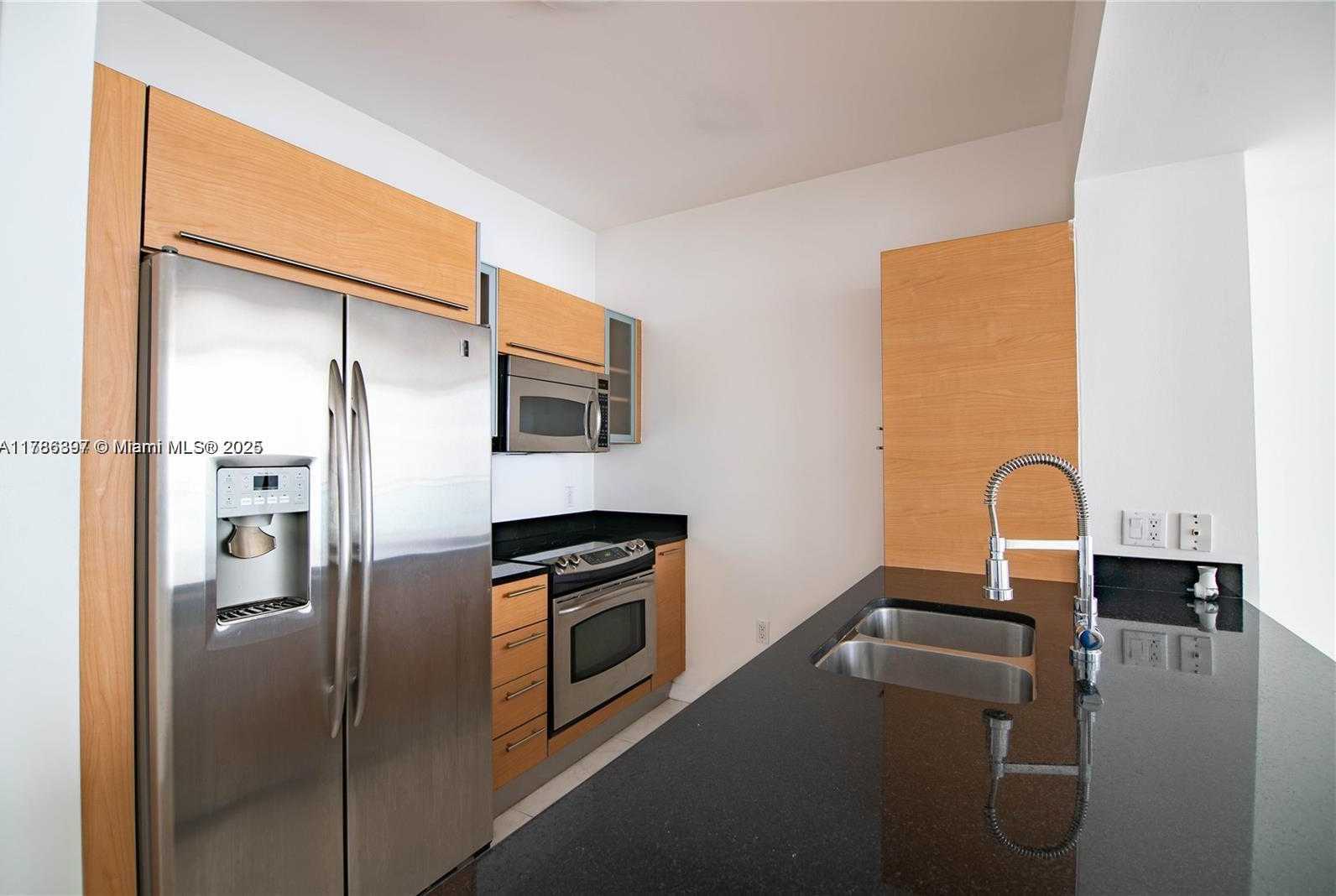 Small Image of 950 BRICKELL BAY #703, Miami Number 2