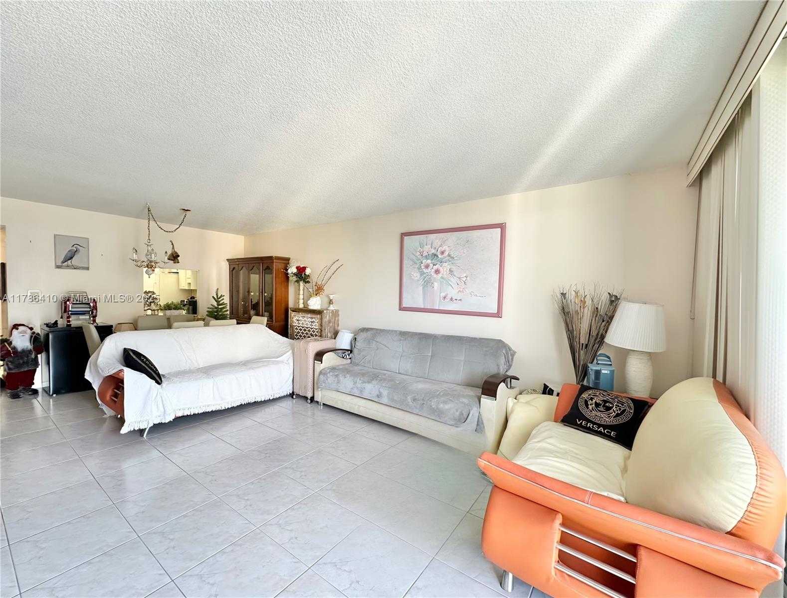 Small Image of 1801 SOUTH OCEAN #1042, Hallandale Beach Number 12