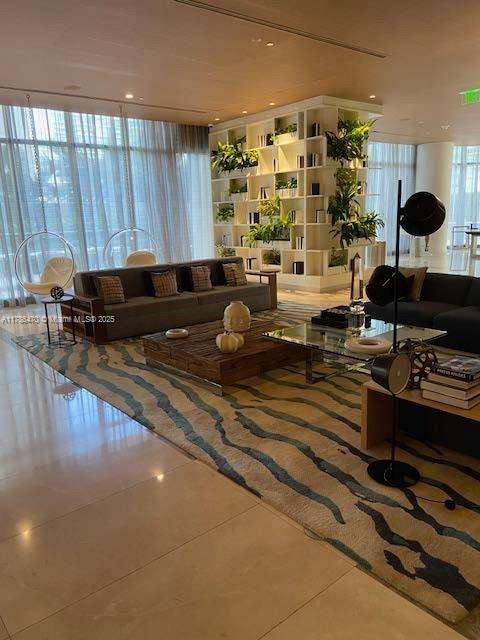 Small Image of 45 SOUTH WEST 9TH ST #1007, Miami Number 57
