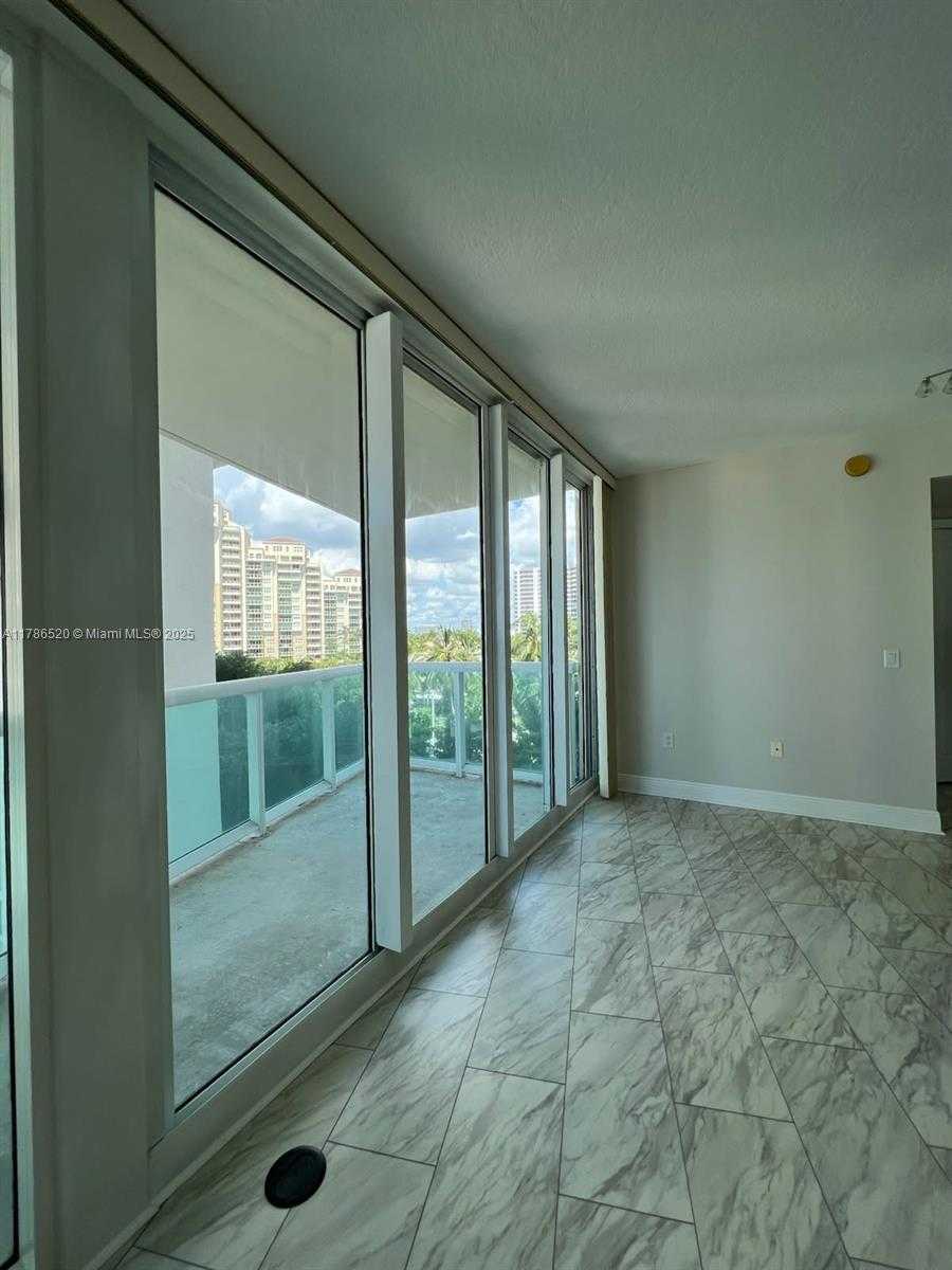Small Image of 3370 HIDDEN BAY DR #610, Aventura Number 2