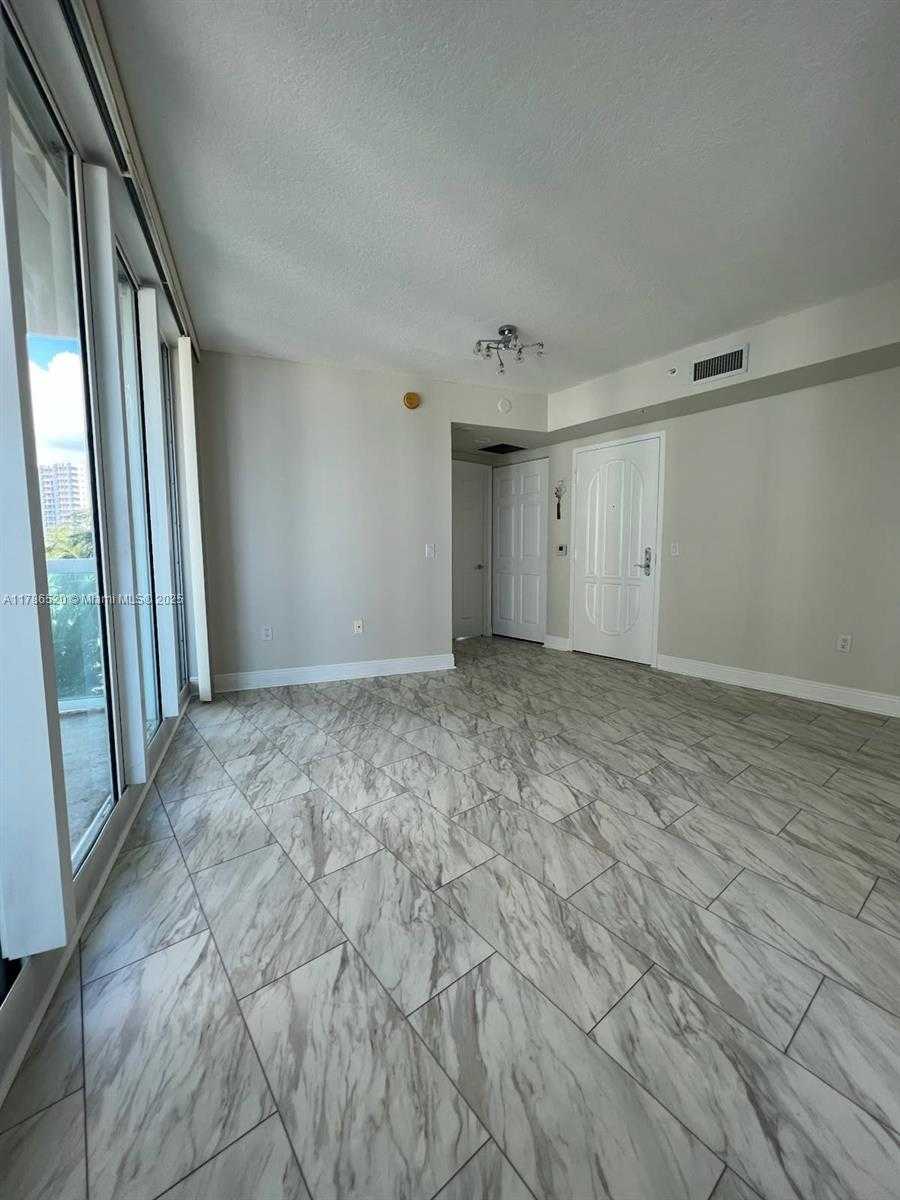 Small Image of 3370 HIDDEN BAY DR #610, Aventura Number 3
