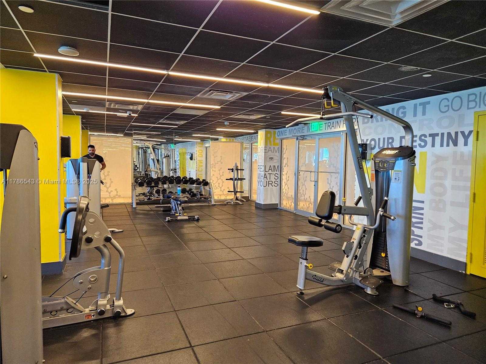 Small Image of 7501 EAST TREASURE DR #1L, North Bay Village Number 10