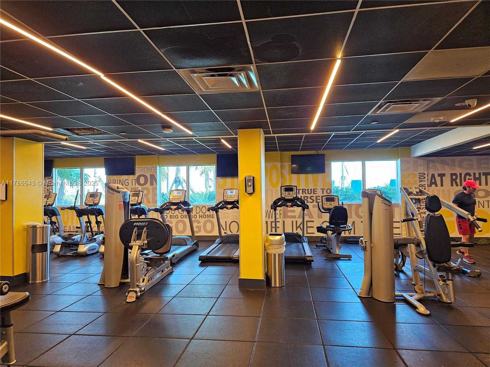 Small Image of 7501 EAST TREASURE DR #1L, North Bay Village Number 13