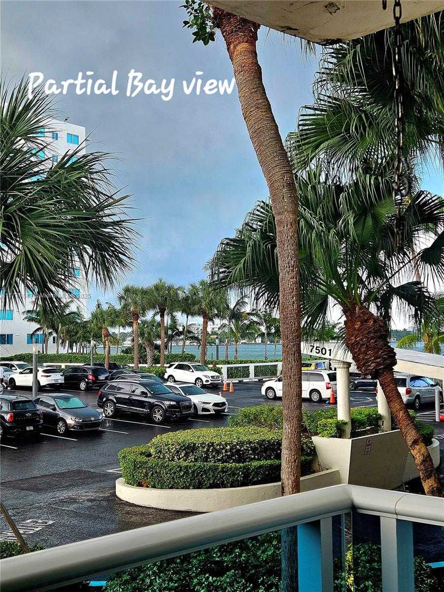 Small Image of 7501 EAST TREASURE DR #1L, North Bay Village Number 22