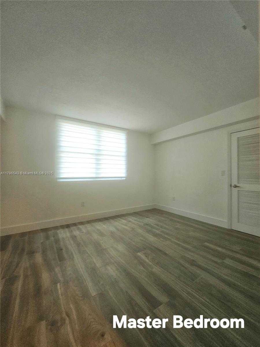 Small Image of 7501 EAST TREASURE DR #1L, North Bay Village Number 35
