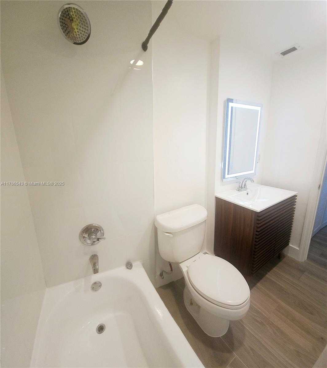 Small Image of 7501 EAST TREASURE DR #1L, North Bay Village Number 42