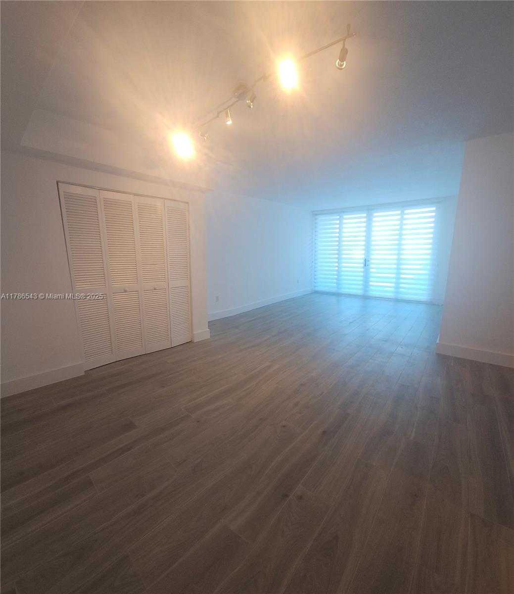 Small Image of 7501 EAST TREASURE DR #1L, North Bay Village Number 72