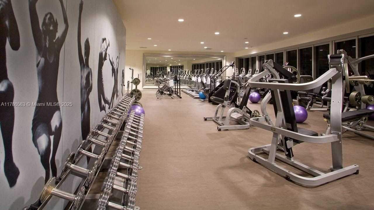 Small Image of 495 BRICKELL AVE #3910, Miami Number 11