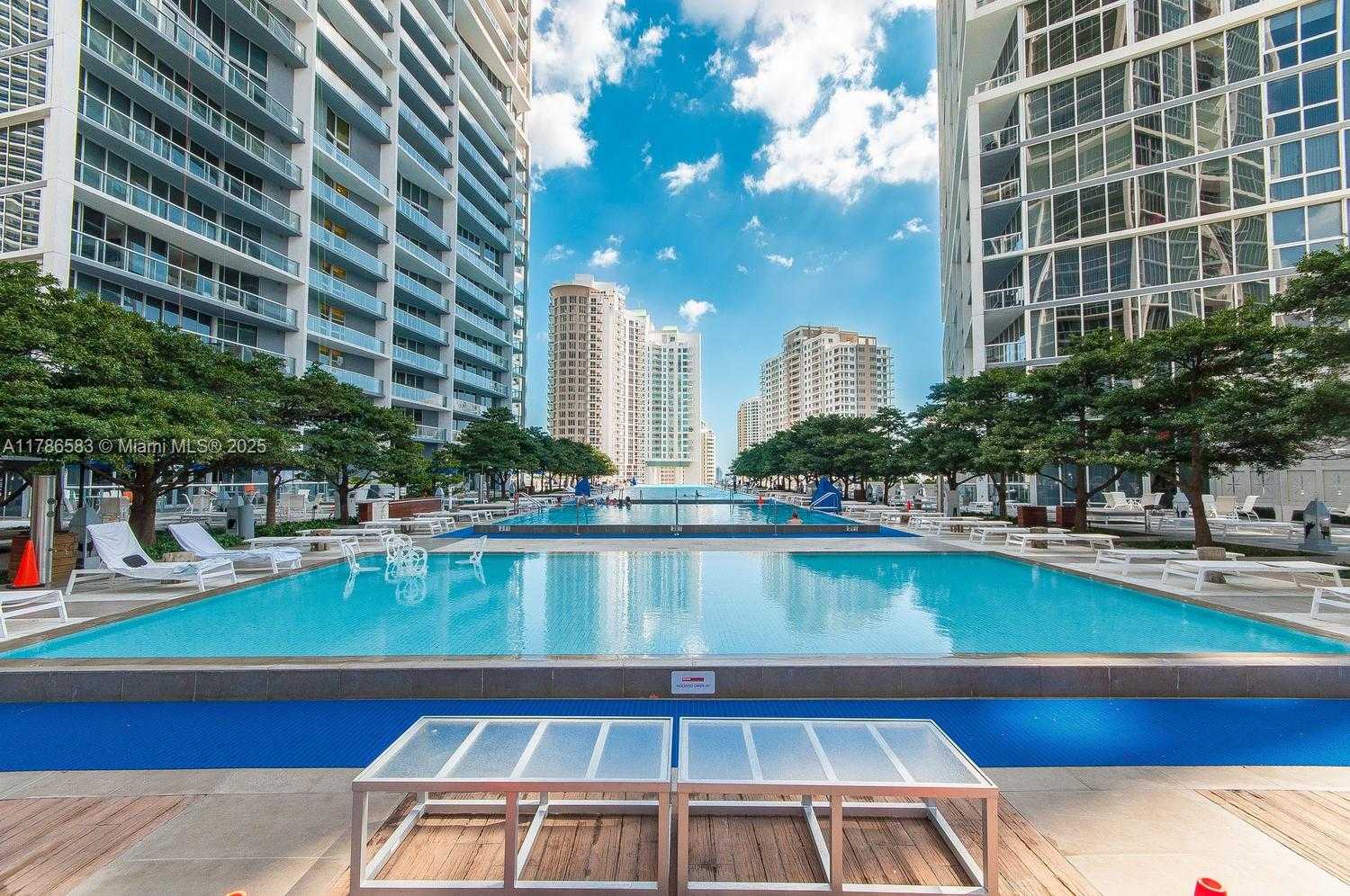 Small Image of 495 BRICKELL AVE #3910, Miami Number 15